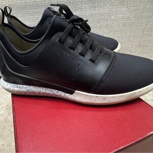 Balky Aveo black sneaker.